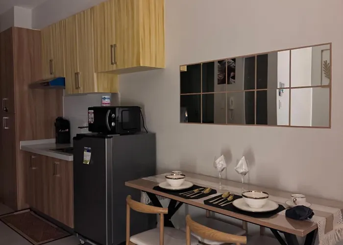 Armaf Zenith Staycation Apartahotel